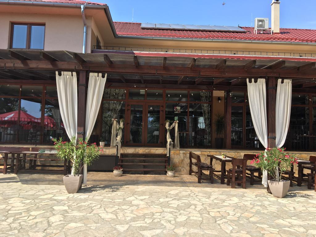 Mlyn Penzion & Wellness Radvaň nad Dunajom 외부 사진